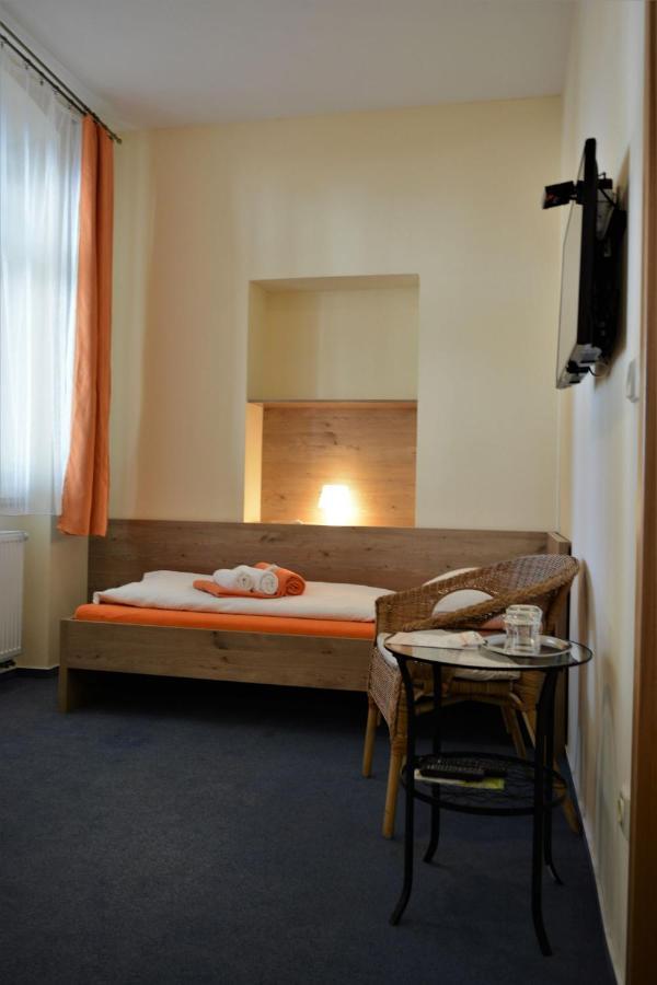 Hotel Praha Potštejn Exterior foto