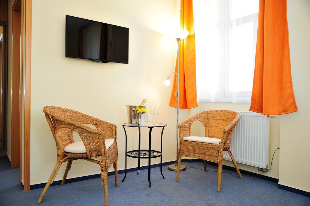 Hotel Praha Potštejn Habitación foto